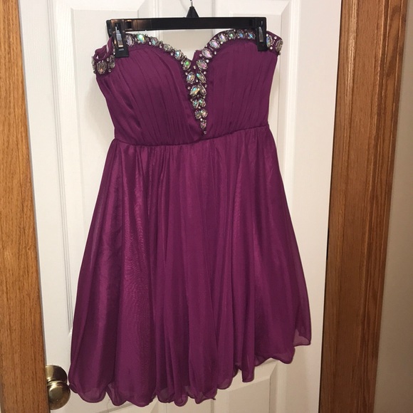 Homecoming Dance Dress - Picture 1 of 4